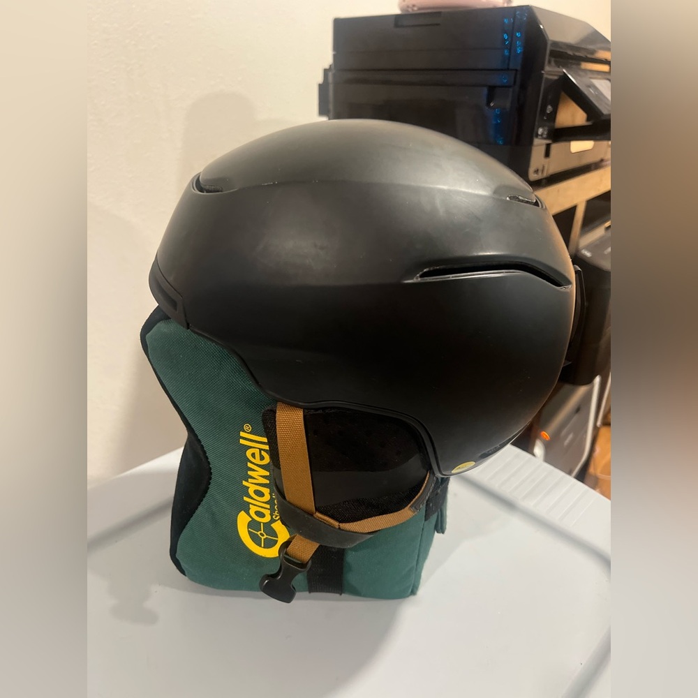 Giro Jackson MIPS Ski/Snowboard Helmet (Black) Size: M 55-59cm